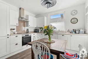 Photo 15- click for photo gallery